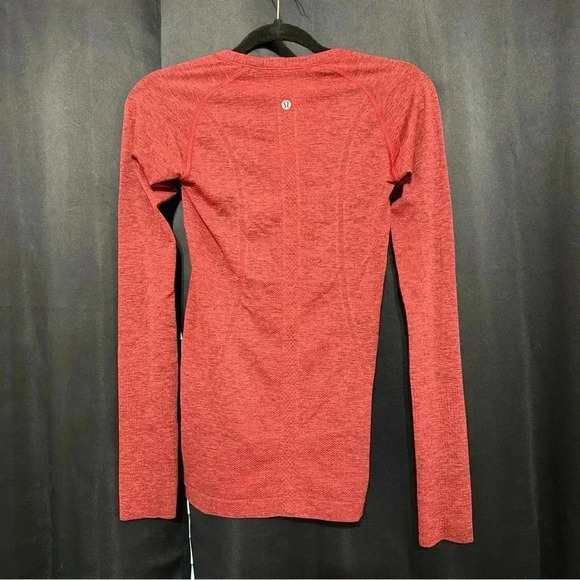 RARE Lululemon Swiftly Tech - Picture 2 of 7